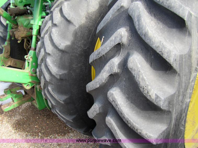 image for item 3291 1994 John Deere 8770 tractor