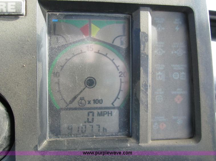 image for item 3291 1994 John Deere 8770 tractor