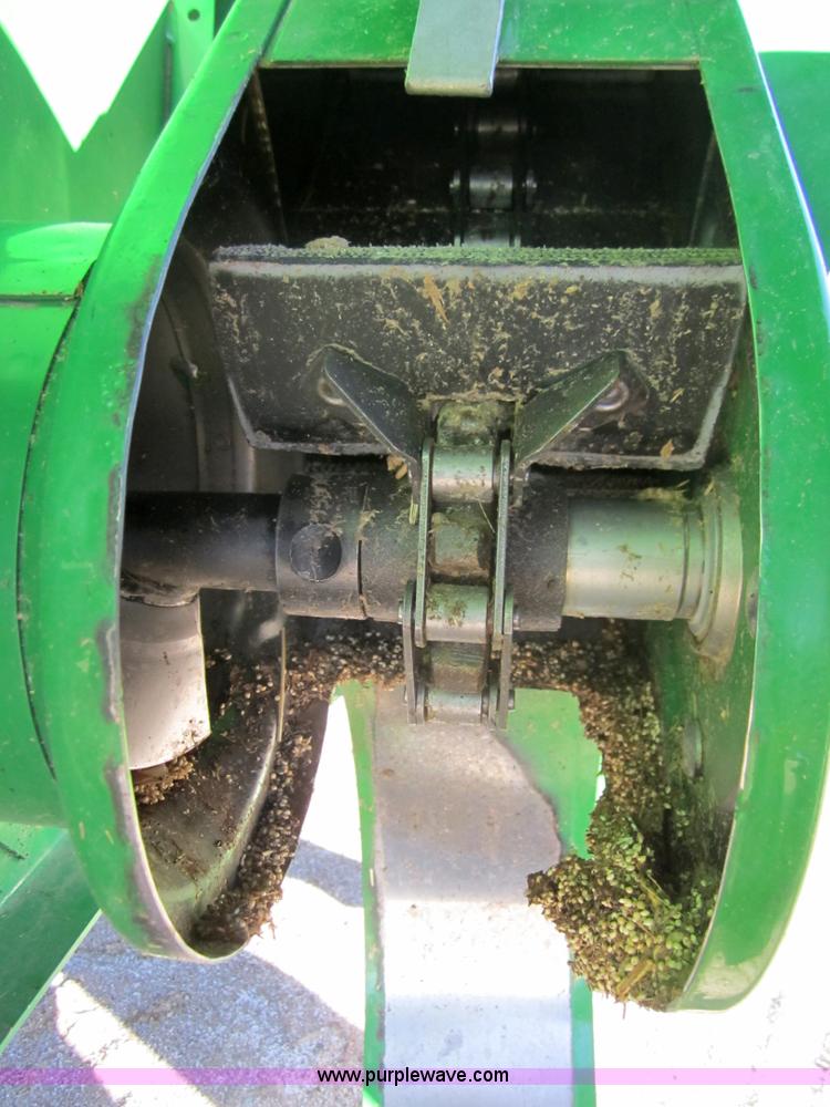 image for item 3351 2005 John Deere 9560STS combine