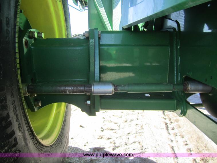image for item 3351 2005 John Deere 9560STS combine