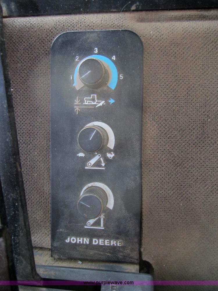 image for item 3352 1991 John Deere 4955 MFWD tractor