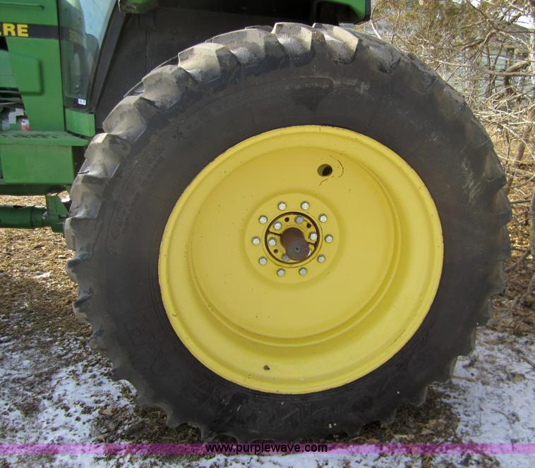 image for item 3352 1991 John Deere 4955 MFWD tractor