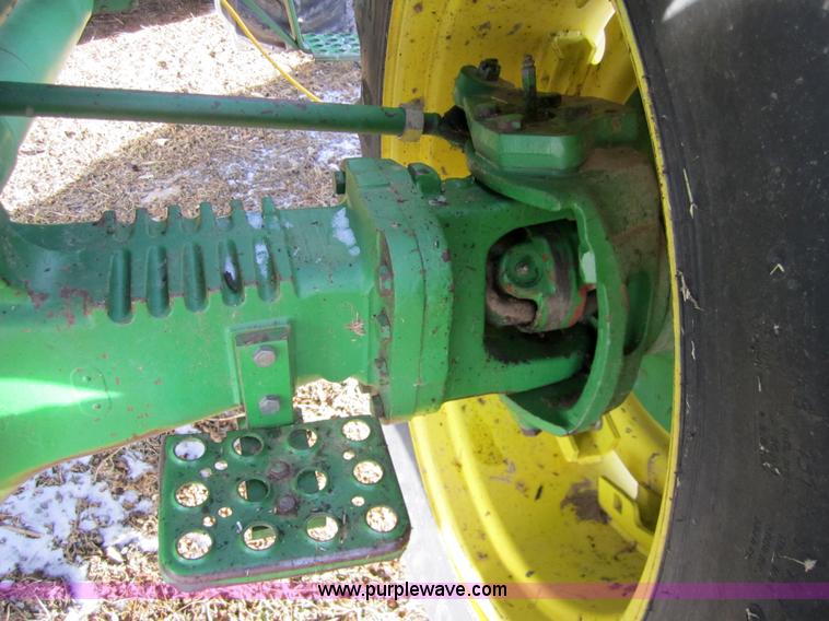 image for item 3352 1991 John Deere 4955 MFWD tractor