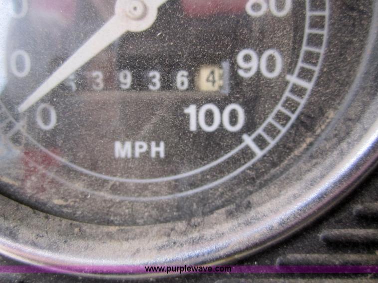 image for item 3355 1974 Ford F600 grain truck