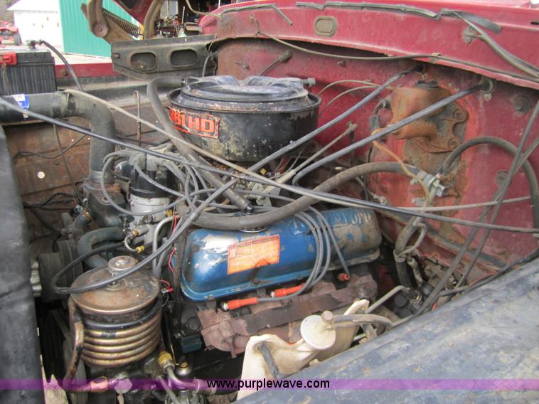 image for item 3355 1974 Ford F600 grain truck