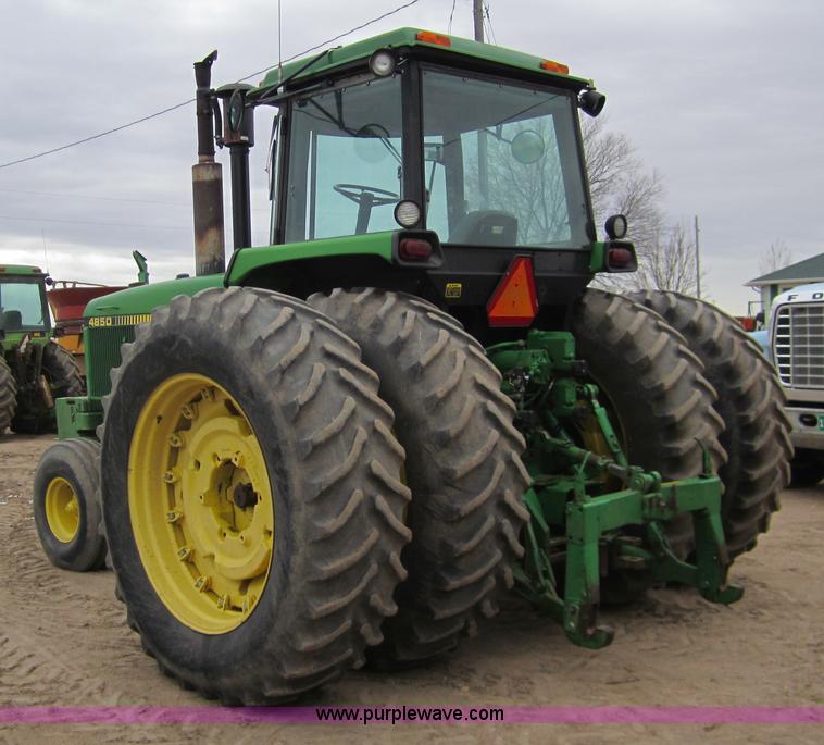 image for item 3359 1988 John Deere 4850 tractor