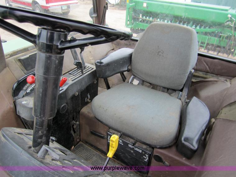 image for item 3359 1988 John Deere 4850 tractor