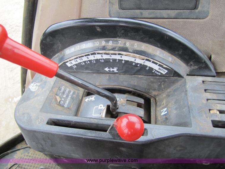 image for item 3359 1988 John Deere 4850 tractor