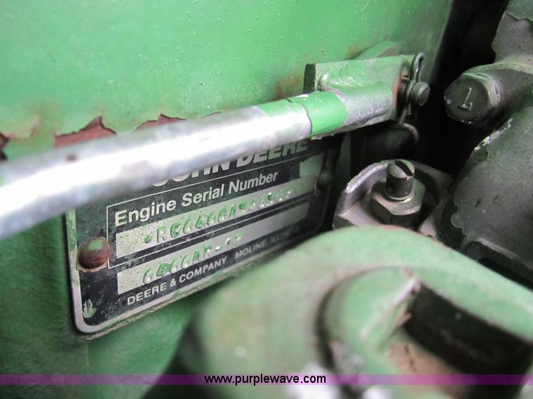 image for item 3359 1988 John Deere 4850 tractor