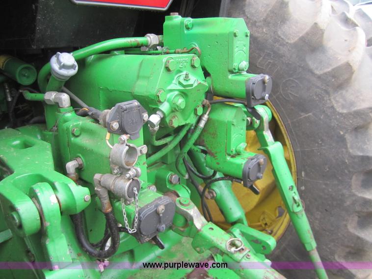 image for item 3359 1988 John Deere 4850 tractor