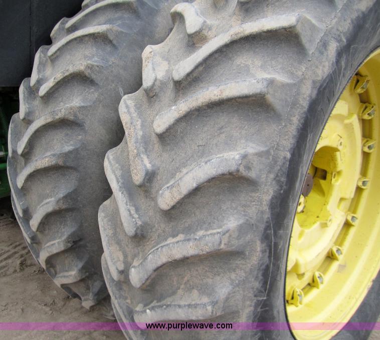 image for item 3359 1988 John Deere 4850 tractor