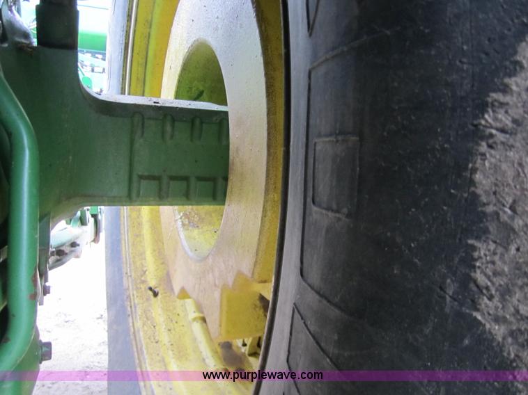 image for item 3359 1988 John Deere 4850 tractor