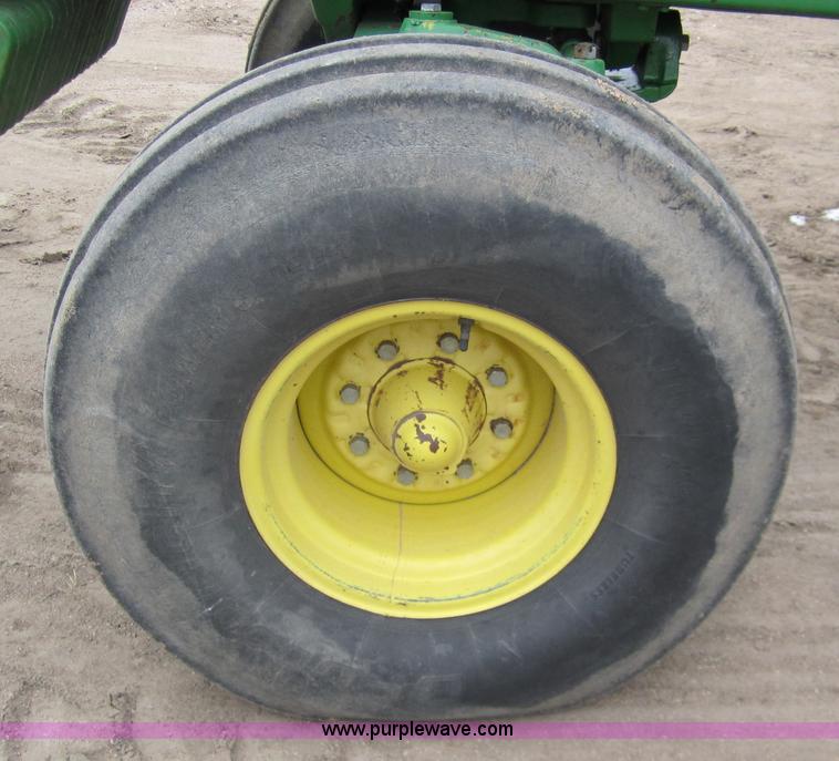 image for item 3359 1988 John Deere 4850 tractor