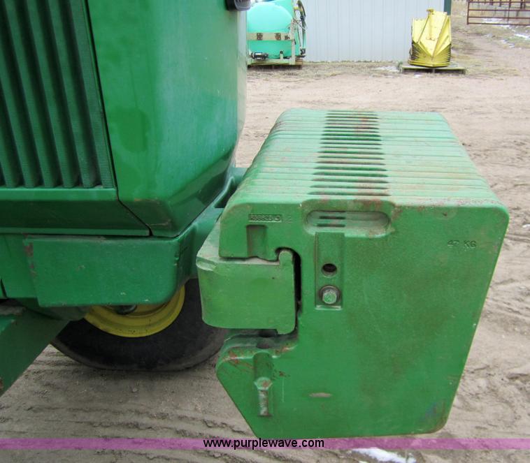 image for item 3359 1988 John Deere 4850 tractor