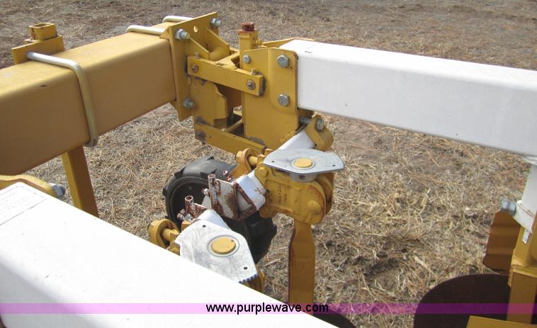 image for item 3363 1999 Buffalo 6300 high residue cultivator