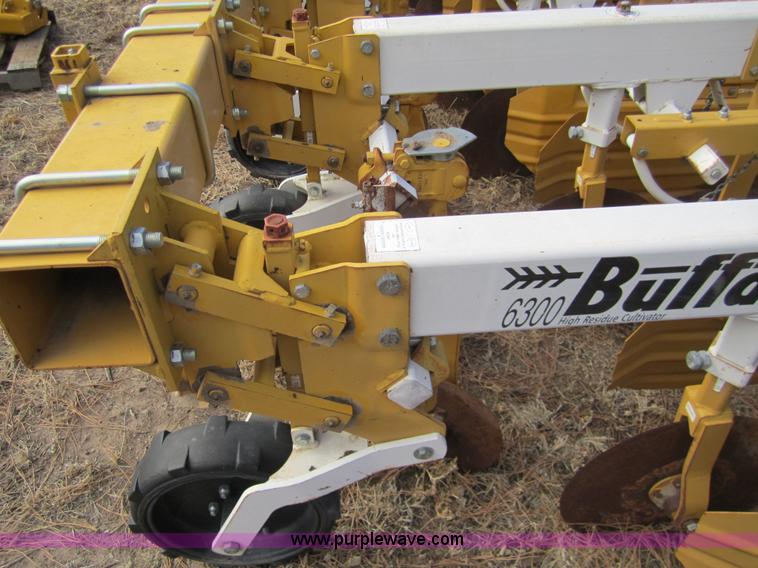 image for item 3363 1999 Buffalo 6300 high residue cultivator