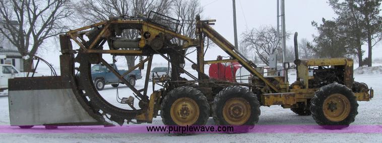 image for item 4008 Speicher trencher