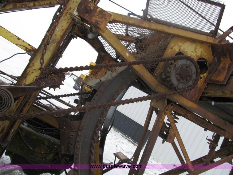 image for item 4008 Speicher trencher