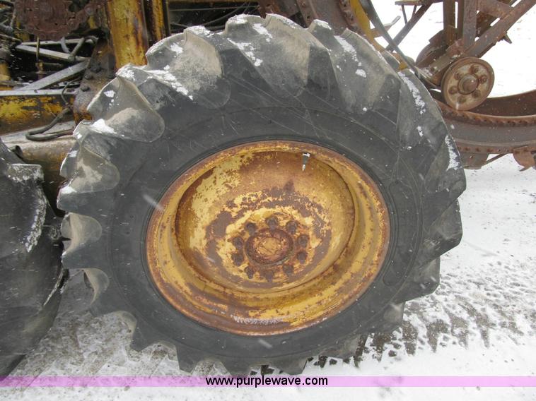 image for item 4008 Speicher trencher