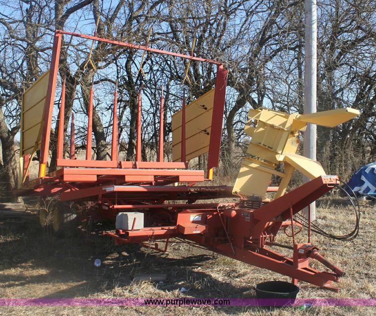 image for item 6345 2000 New Holland 1037 bale accumulator stakliner