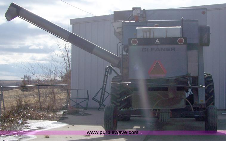 image for item 7281 Allis Chalmers M2 Gleaner combine