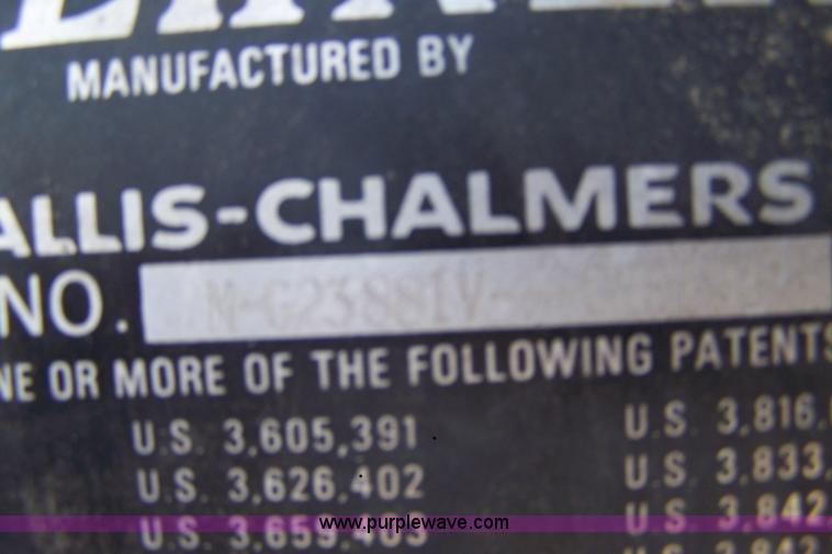 image for item 7281 Allis Chalmers M2 Gleaner combine