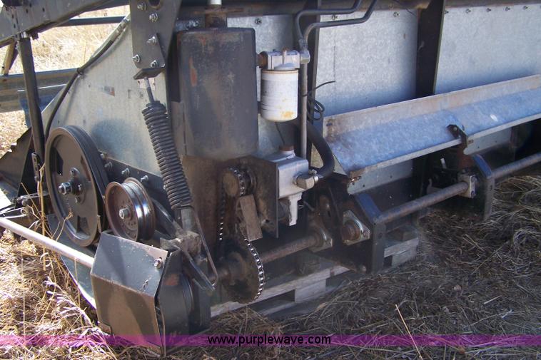image for item 7281 Allis Chalmers M2 Gleaner combine
