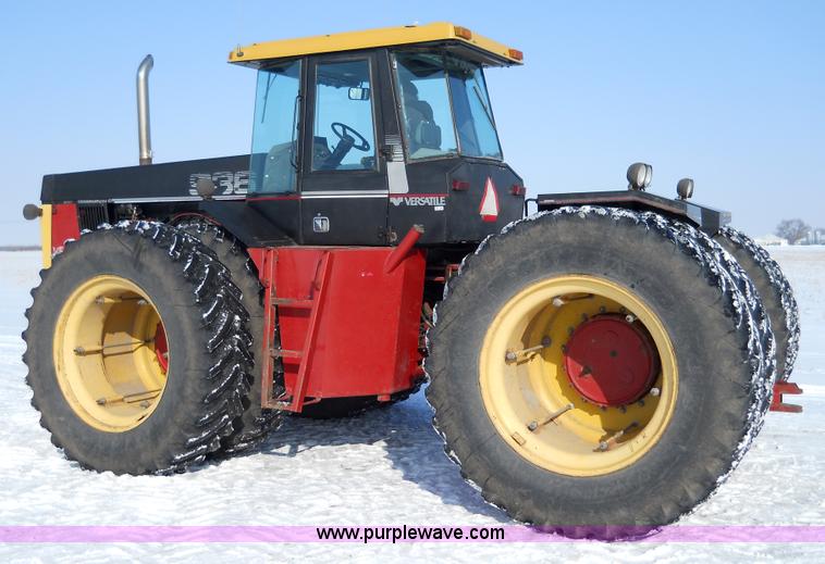 image for item 7793 1988 Versatile 936 88 4WD articulating tractor