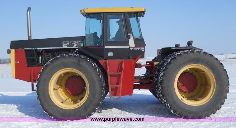 image for item 7793 1988 Versatile 936 88 4WD articulating tractor