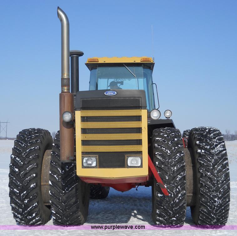 image for item 7793 1988 Versatile 936 88 4WD articulating tractor