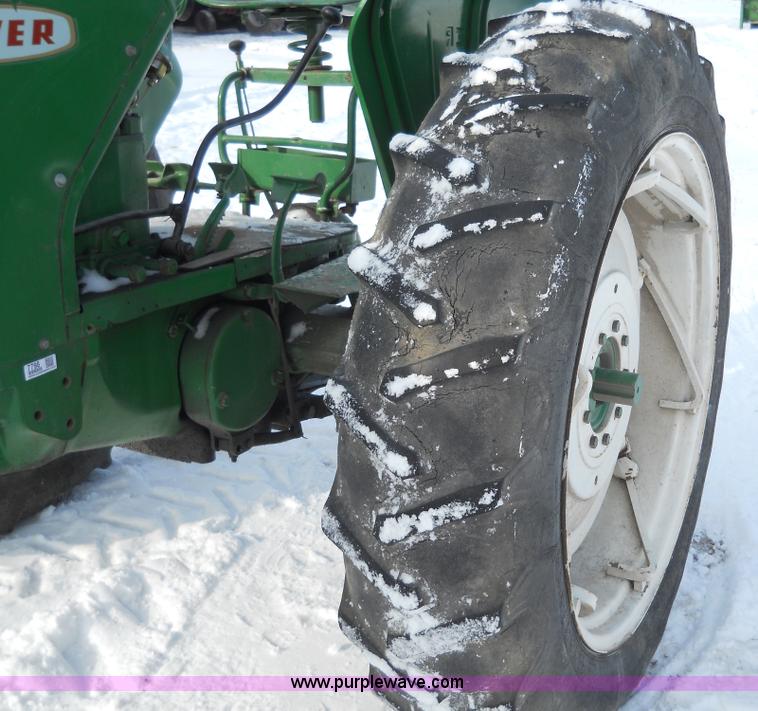 image for item 7798 Oliver 770 tractor