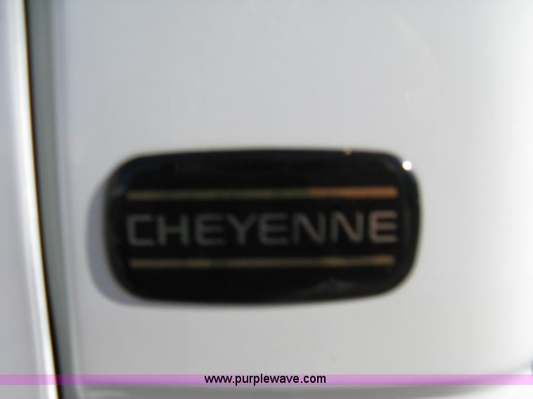 image for item 8116 1998 Chevrolet C2500 Cheyenne Heavy Duty long-bed pickup truck