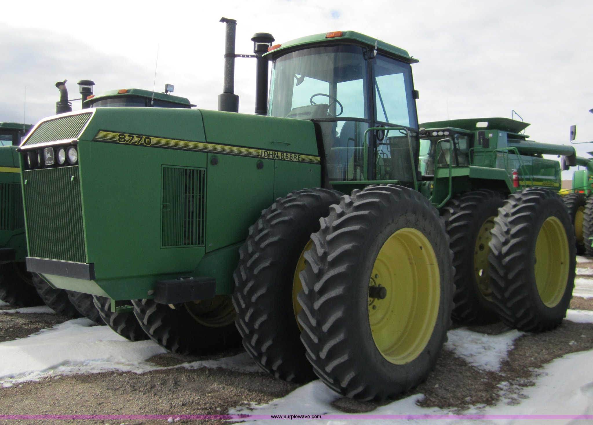 1994 John Deere 8770 tractor in Goodland, KS Item 3291 sold Purple Wave