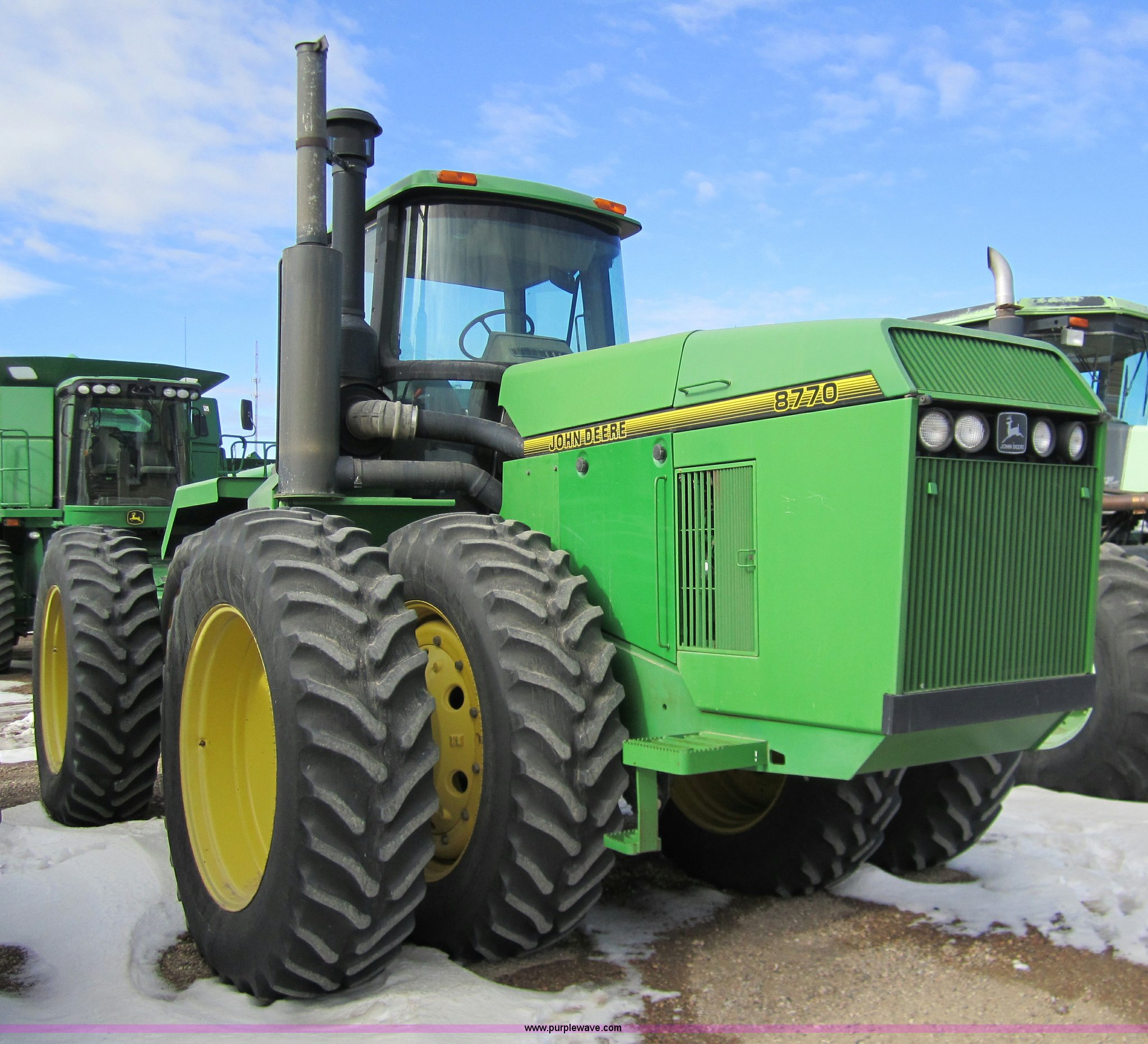 1994 John Deere 8770 tractor in Goodland, KS Item 3291 sold Purple Wave