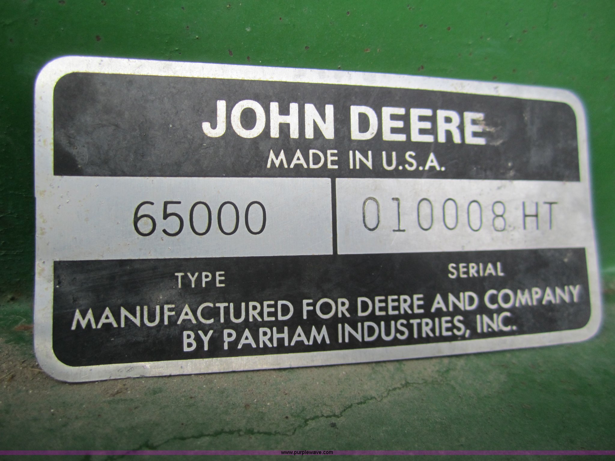 1985 John Deere 650 grain cart in Holyoke, CO Item 3360 sold Purple