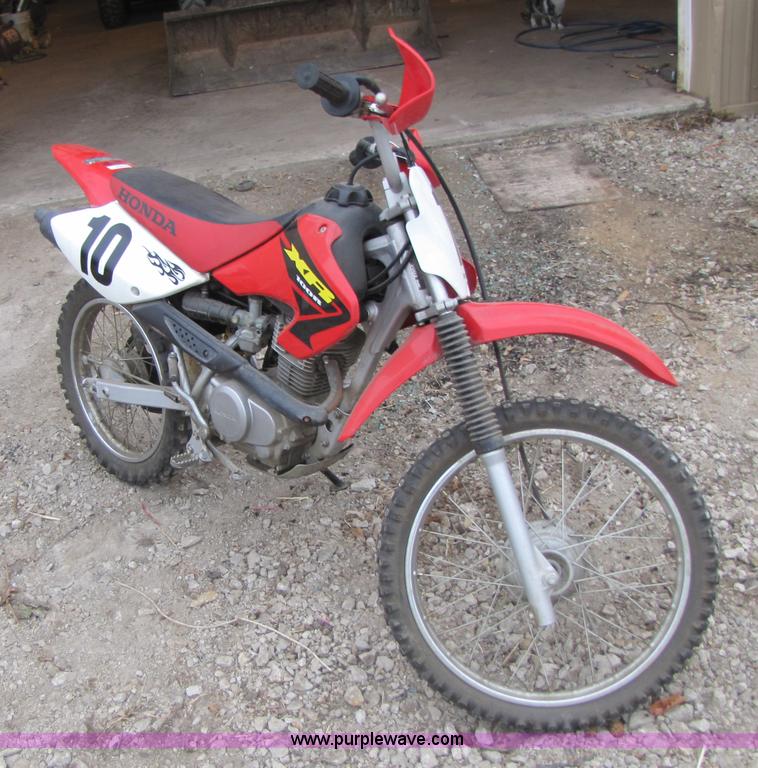 image for item 1052 2003 Honda XR100R dirt bike
