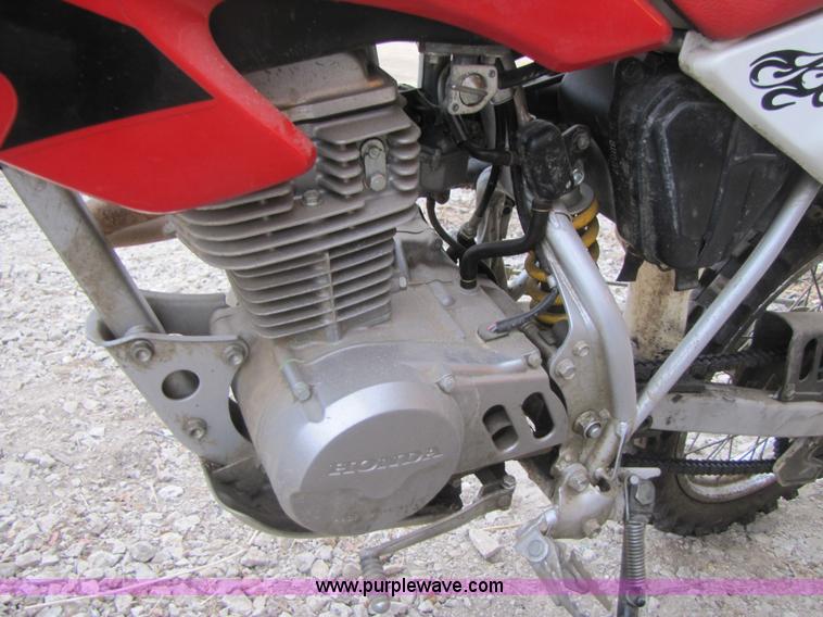 image for item 1052 2003 Honda XR100R dirt bike