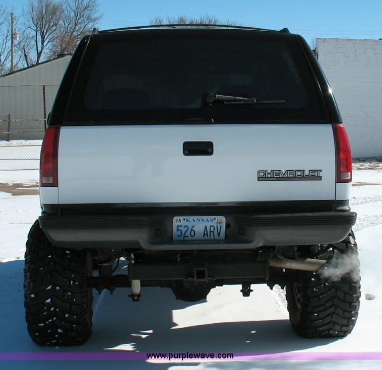 image for item 1700 1993 Chevrolet Blazer Sport SUV