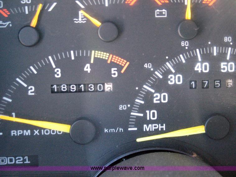 image for item 1700 1993 Chevrolet Blazer Sport SUV