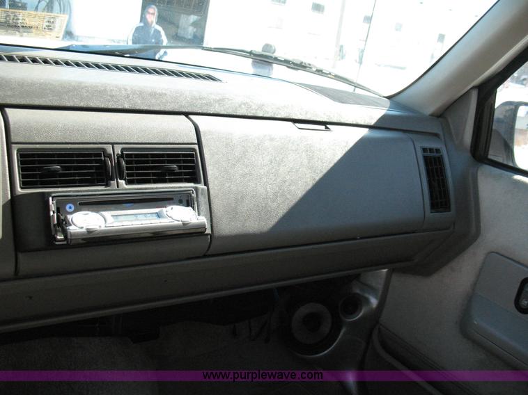 image for item 1700 1993 Chevrolet Blazer Sport SUV