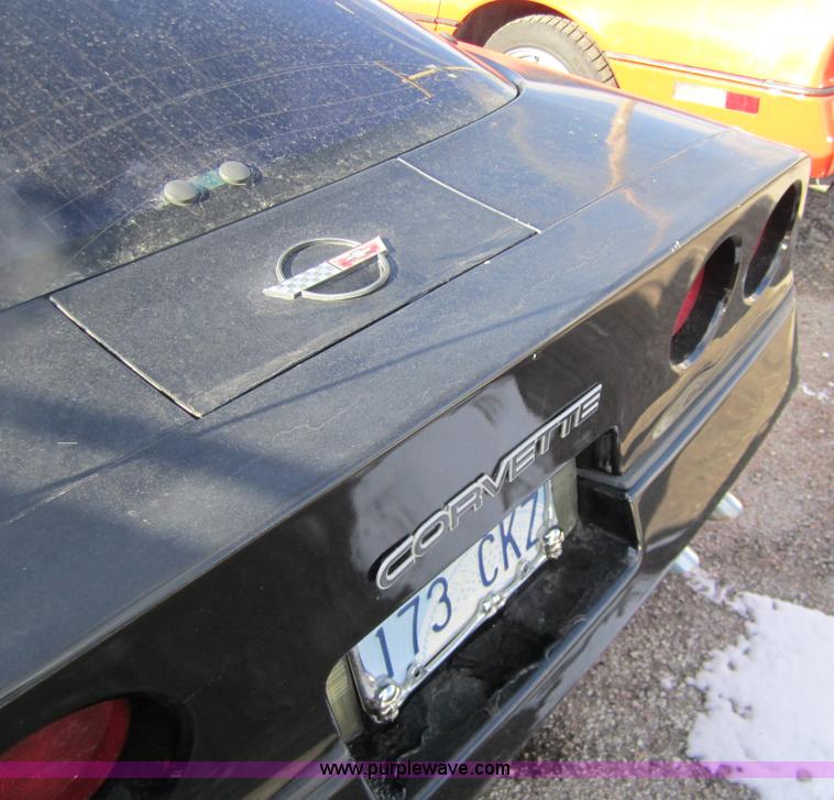 image for item 3308 1984 Chevrolet Corvette