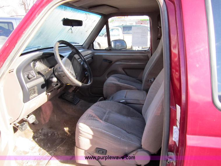 image for item 3311 1995 Ford F150 Eddie Bauer extended cab pickup truck