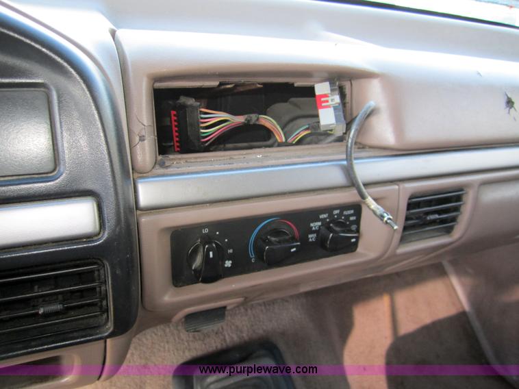 image for item 3311 1995 Ford F150 Eddie Bauer extended cab pickup truck