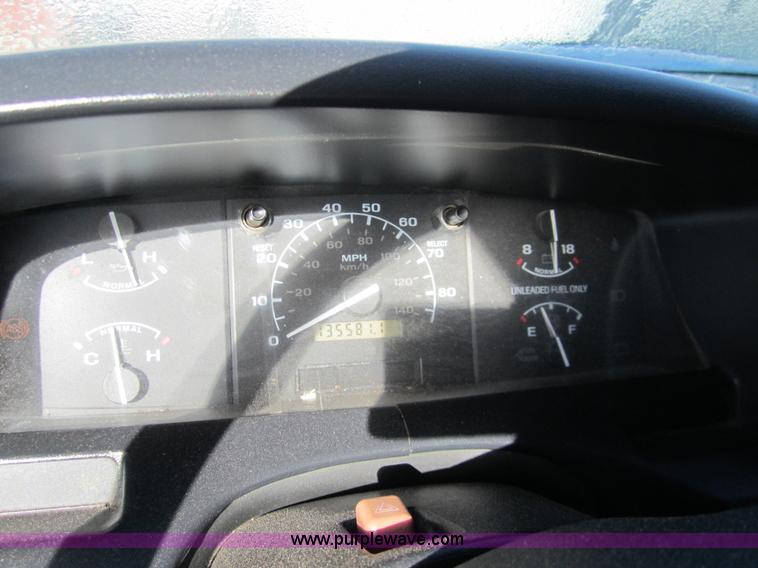 image for item 3311 1995 Ford F150 Eddie Bauer extended cab pickup truck