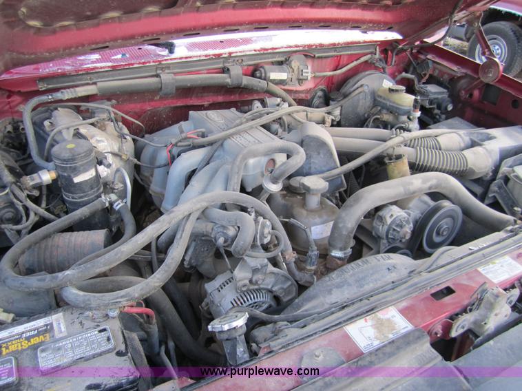 image for item 3311 1995 Ford F150 Eddie Bauer extended cab pickup truck