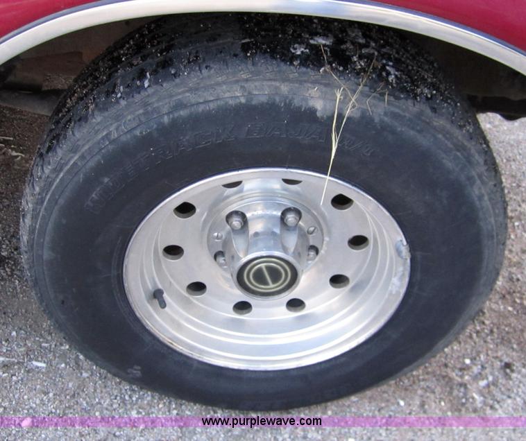 image for item 3311 1995 Ford F150 Eddie Bauer extended cab pickup truck