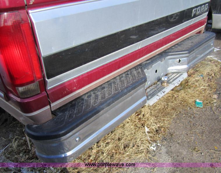 image for item 3311 1995 Ford F150 Eddie Bauer extended cab pickup truck