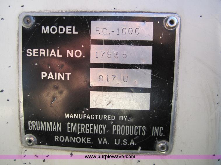 image for item 3312 1986 Ford C8000 pumper firetruck