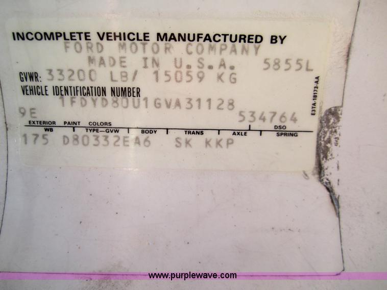 image for item 3312 1986 Ford C8000 pumper firetruck