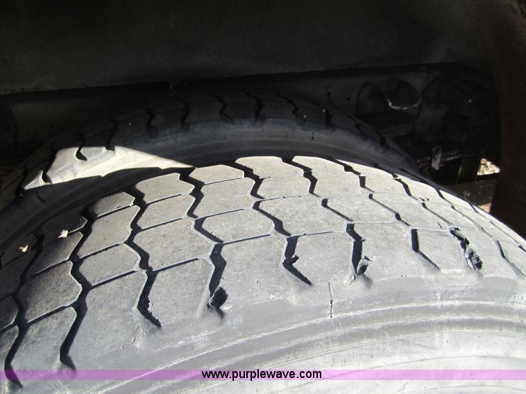 image for item 3313 1983 Ford C8000 pumper firetruck